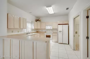 624 Cedar Side Cir NE, Palm Bay, FL 32905 - Photo 11