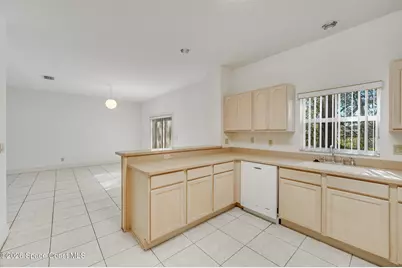 624 Cedar Side Circle NE, Palm Bay, FL 32905 - Photo 13