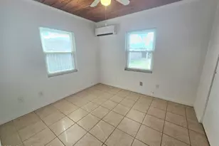 1812 Guava Ave, Melbourne, FL 32935 - Photo 11