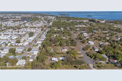 8280 Pine Ridge Trail, Sebastian, FL 32976 - Photo 33