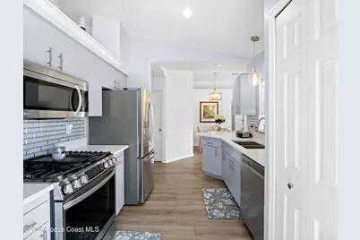 3207 Parkplace Court, Melbourne, FL 32934 - Photo 9