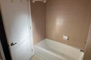 1035 Venetian Dr, Melbourne, FL 32904 - Photo 23