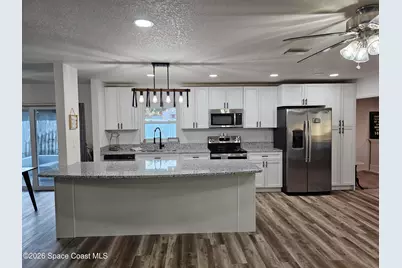 872 Sadnet Circle NE, Palm Bay, FL 32905 - Photo 7