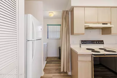 654 Centre Court SW #201, Vero Beach, FL 32962 - Photo 15