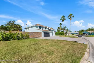 398 Riverview Ln, Melbourne Beach, FL 32951 - Photo 31