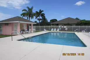 1882 Woodfield Cir, Melbourne, FL 32904 - Photo 21