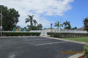 1882 Woodfield Cir, Melbourne, FL 32904 - Photo 41