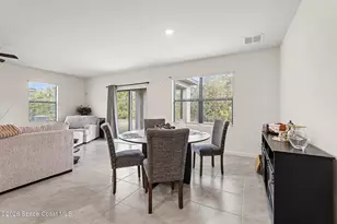 543 Old Country Rd S E, Palm Bay, FL 32909 - Photo 9