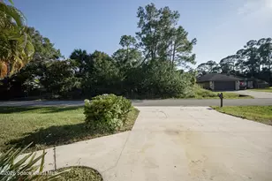 1873 Nanton St NW, Palm Bay, FL 32907 - Photo 39