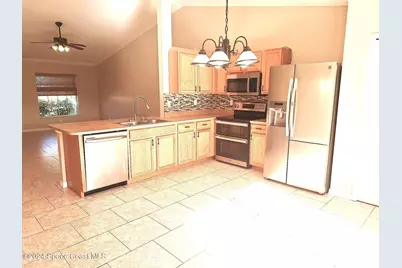 880 Brickell Street SE, Palm Bay, FL 32909 - Photo 3