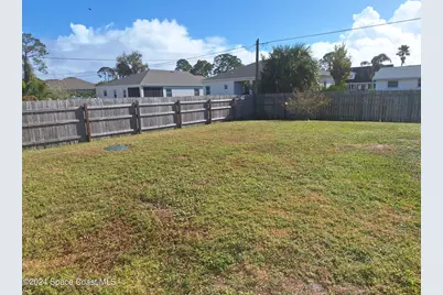 880 Brickell Street SE, Palm Bay, FL 32909 - Photo 15