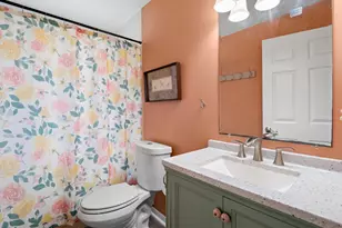 1378 York Cir, Melbourne, FL 32904 - Photo 31