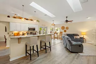 1378 York Cir, Melbourne, FL 32904 - Photo 13