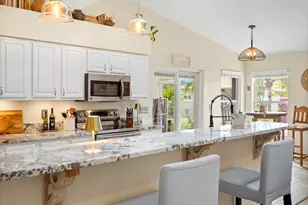 1378 York Cir, Melbourne, FL 32904 - Photo 15