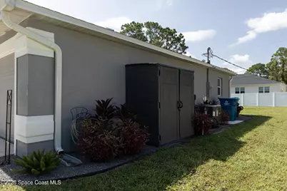 1572 Holbrook Road NW, Palm Bay, FL 32907 - Photo 3