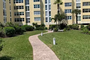 4700 Ocean Beach Blvd, Cocoa Beach, FL 32931 - Photo 21