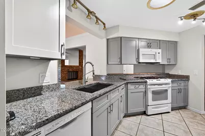 2643 Kingdom Avenue, Melbourne, FL 32934 - Photo 13