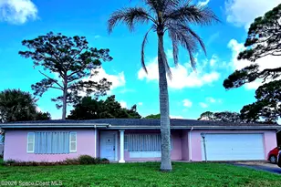 716 Indian River Dr, Melbourne, FL 32935 - Photo 1