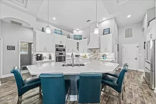 370 Baytree Dr, Melbourne, FL 32940 - Photo 17