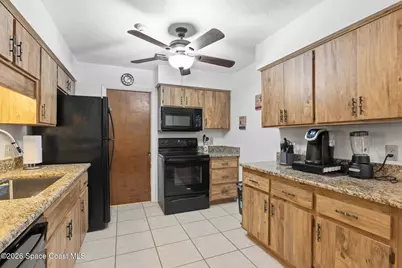 9042 York Lane #16b, West Melbourne, FL 32904 - Photo 7