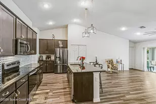 808 Grandeur St SE, Palm Bay, FL 32909 - Photo 9