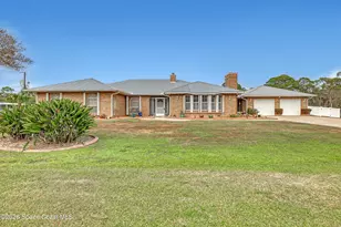 3980 Pepper Tree St, Grant-Valkaria, FL 32949 - Photo 9