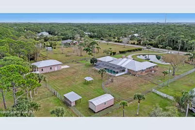 3980 Pepper Tree Street, Grant-Valkaria, FL 32949 - Photo 5