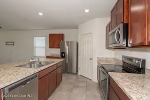 255 Guinevere Dr SW, Palm Bay, FL 32908 - Photo 5