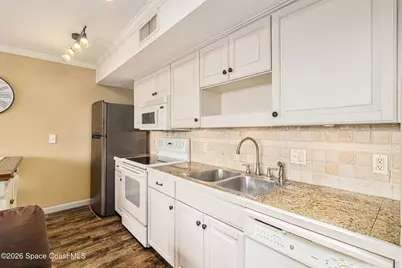 1209 E New Haven Avenue #404, Melbourne, FL 32901 - Photo 7