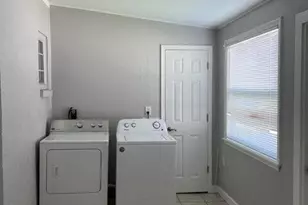 127C Roosevelt Ave, Cocoa Beach, FL 32931 - Photo 13