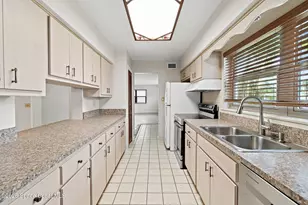 105 Hedgegrove Ave, Satellite Beach, FL 32937 - Photo 7