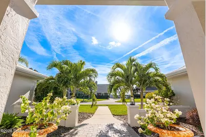 656 Franklyn Avenue, Indialantic, FL 32903 - Photo 7