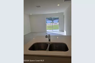 582 SW Richmond Circle SW, Palm Bay, FL 32908 - Photo 5