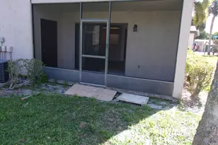 1032 Ellen Ct, Melbourne, FL 32935 - Photo 9