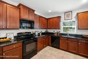 790 Fiddleleaf Cir, Melbourne, FL 32904 - Photo 11