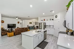 399 Calcutta Ave NW, Palm Bay, FL 32907 - Photo 7