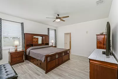 399 Calcutta Avenue NW, Palm Bay, FL 32907 - Photo 13