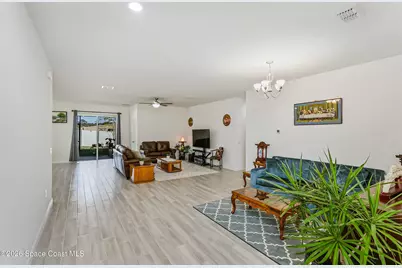 399 Calcutta Avenue NW, Palm Bay, FL 32907 - Photo 3