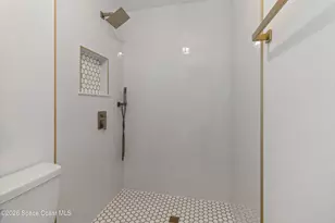 2161 Brookshire Cir, Melbourne, FL 32904 - Photo 19