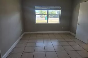 910 S Orlando Ave, Cocoa Beach, FL 32931 - Photo 11