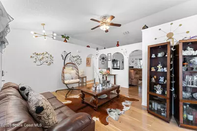 398 Taunton Road SW, Palm Bay, FL 32908 - Photo 5