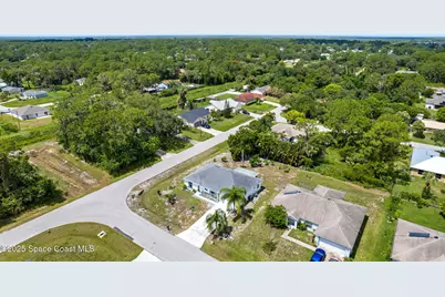 398 Taunton Road SW, Palm Bay, FL 32908 - Photo 35