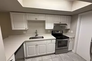 1425 Croftwood Dr, Melbourne, FL 32935 - Photo 3