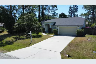 1422 Kaslo Circle NW, Palm Bay, FL 32907 - Photo 3