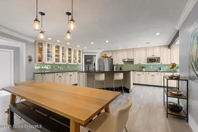 808 Puesta Del Sol Plaza, Indialantic, FL 32903 - Photo 9