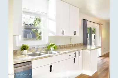 1413 Floyd Drive, Rockledge, FL 32955 - Photo 5