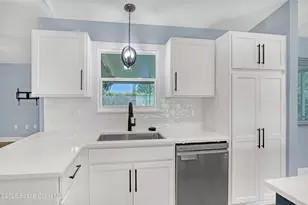 479 Heather Ave NE, Palm Bay, FL 32907 - Photo 5