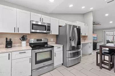 3378 Areca Palm Avenue, Melbourne, FL 32901 - Photo 11