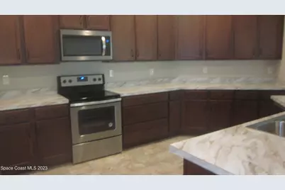 1035 Potenza Drive, West Melbourne, FL 32904 - Photo 5