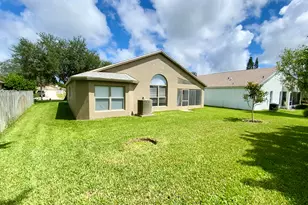 8057 Bracken Ln, Melbourne, FL 32940 - Photo 5